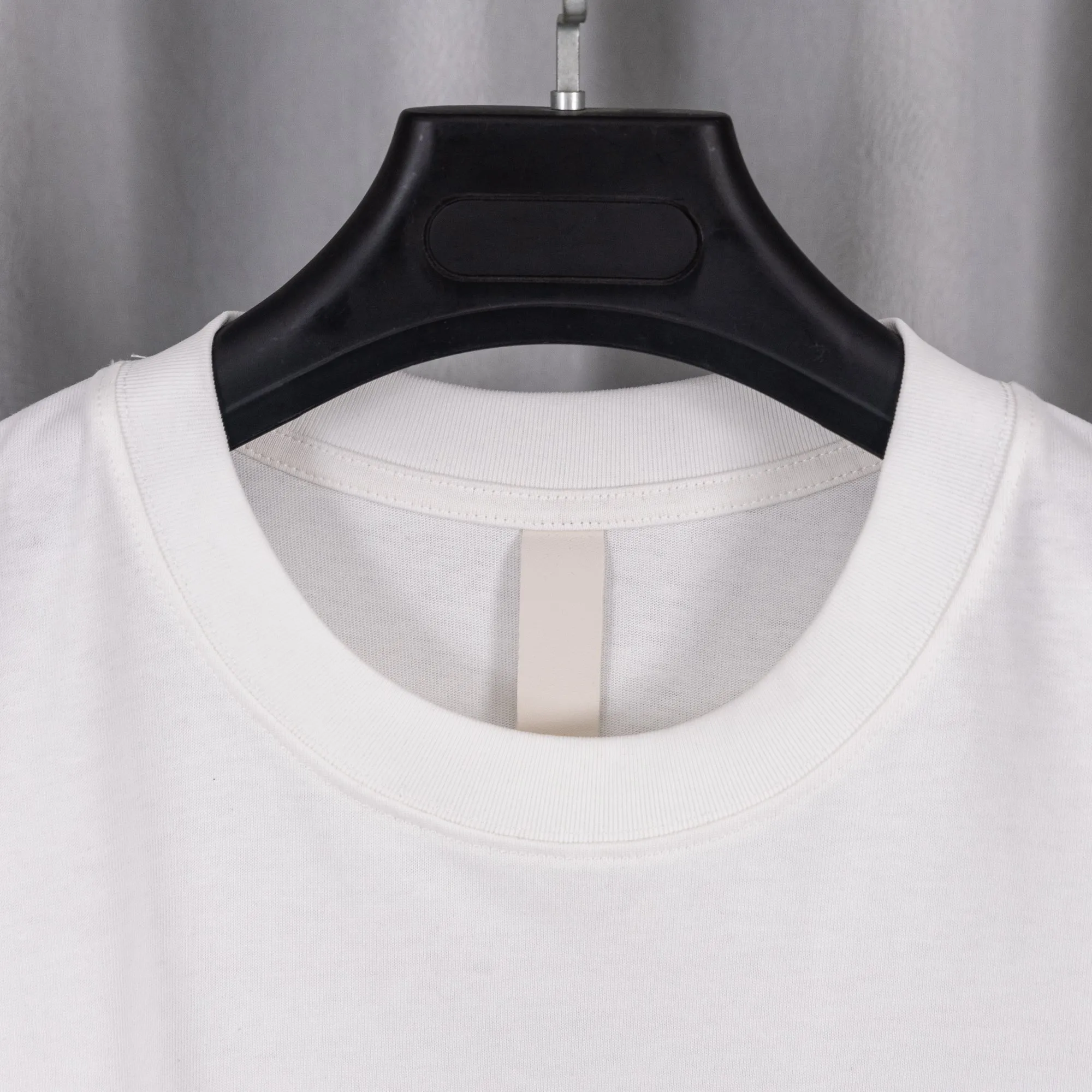 （ ， ） ： Size：S M L XL 26SS New Arrival Same Style ， ， ， S 116 74 22 M 120 76 22.5 L 124 78 23 XL 128 80 23.5
